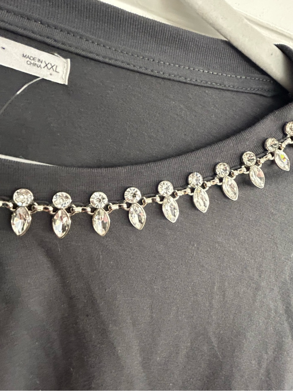 Maurices Gray Tee with Jewel Trim NWT XXL - Picture 4 of 4